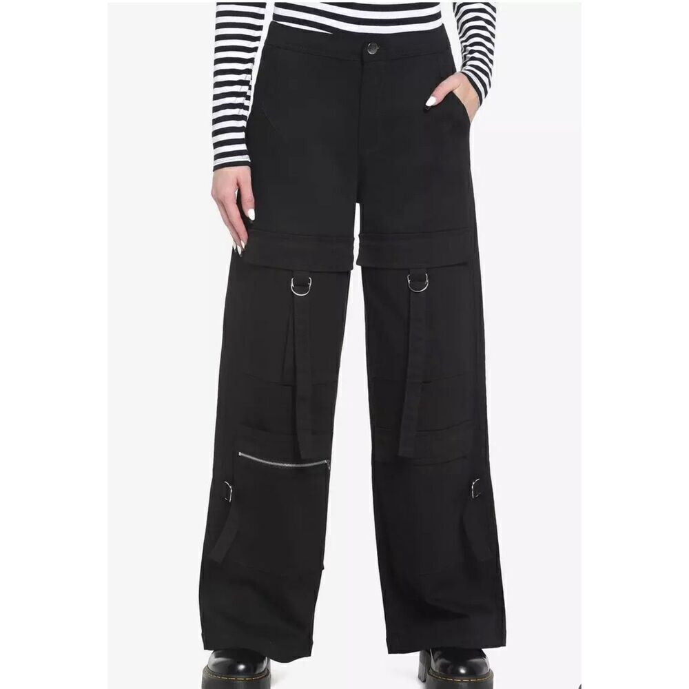 Hot Topic Black Straight Leg Cargo Pants